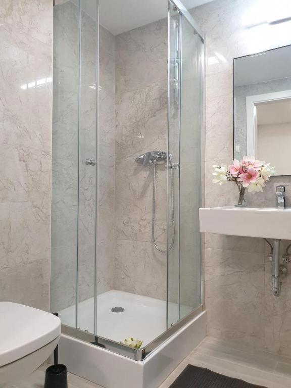 Betariel'Com Westbahnhof M Apartment Wien Ngoại thất bức ảnh