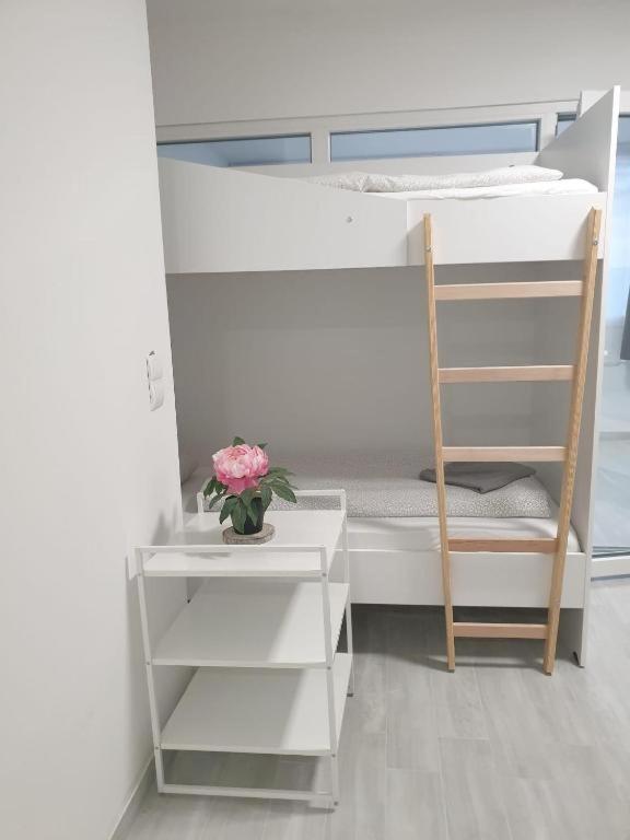 Betariel'Com Westbahnhof M Apartment Wien Ngoại thất bức ảnh